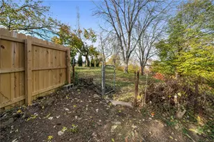 725 - 726 McLain St, Pittsburgh, PA 15210 - Photo 29