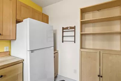 1038 Welfer St, Pittsburgh, PA 15217 - Photo 15