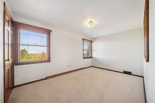 710 Florida Ave, Jeannette, PA 15644 - Photo 23