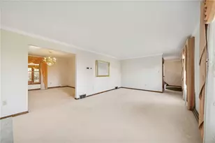 710 Florida Ave, Jeannette, PA 15644 - Photo 9