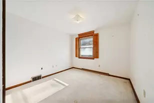 710 Florida Ave, Jeannette, PA 15644 - Photo 25