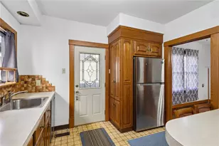 1910 Ridge Ave, Arnold, PA 15068 - Photo 17