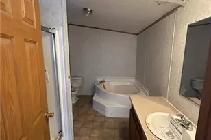 143 W Beechwood Rd, Bessemer, PA 16112 - Photo 11