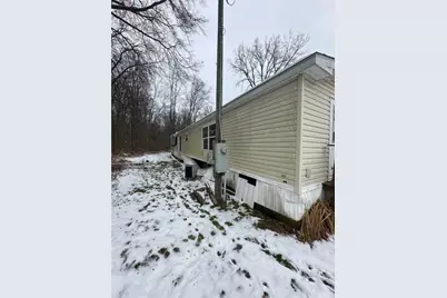 143 W Beechwood Rd, Bessemer, PA 16112 - Photo 17