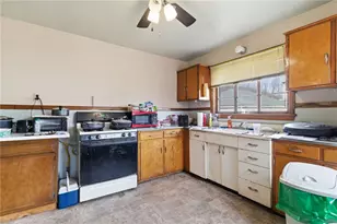 1301-1301 5 Penn Ave, Jeannette, PA 15644 - Photo 15