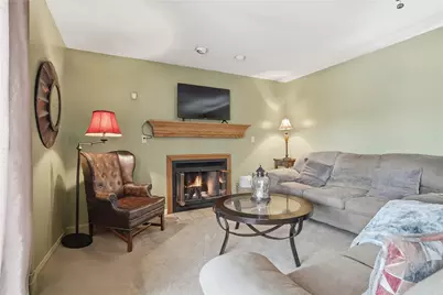 202 Holyoke Rd, Center Township, PA 16001 - Photo 7