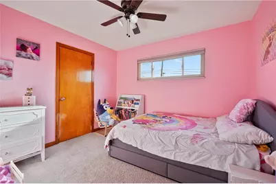 1915 Worcester Drive, Bridgeville, PA 15243 - Photo 15