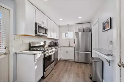 1915 Worcester Drive, Bridgeville, PA 15243 - Photo 11