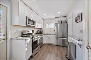 1915 Worcester Dr, Scott Township, PA 15243 - Photo 11