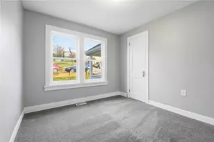 6710 Buchanan Ave, West Mifflin, PA 15122 - Photo 11