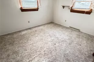 6078 Great Dane Dr, Bethel Park, PA 15102 - Photo 15