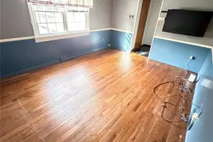 6078 Great Dane Dr, Bethel Park, PA 15102 - Photo 13