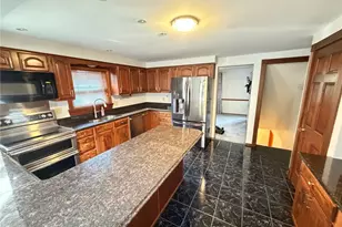 6078 Great Dane Dr, Bethel Park, PA 15102 - Photo 7