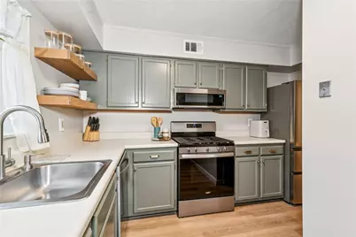 1332 Forest Green Dr, Moon/Crescent Twp, PA 15108 - Photo 9