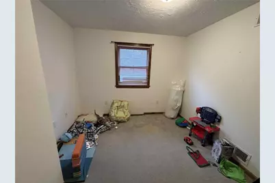 244 Spring Run Rd, Moon/Crescent Twp, PA 15046 - Photo 17