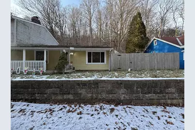 244 Spring Run Rd, Moon/Crescent Twp, PA 15046 - Photo 3