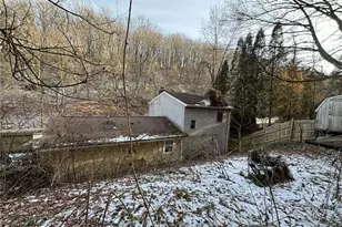 244 Spring Run Rd, Moon/Crescent Twp, PA 15046 - Photo 5