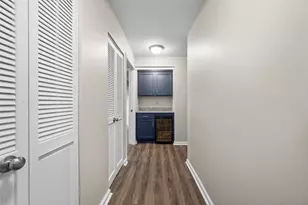 1500 Cochran Rd, Scott Township, PA 15243 - Photo 3