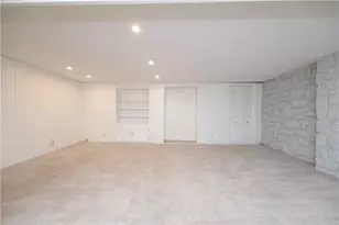 6356 Crestview Dr, South Park, PA 15129 - Photo 19
