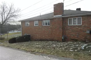 790 Glenn St, South Strabane, PA 15301 - Photo 25