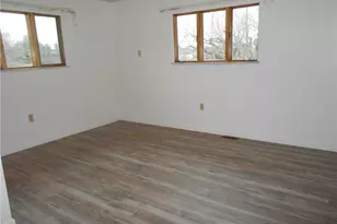 790 Glenn St, South Strabane, PA 15301 - Photo 11