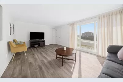 158 Bost Dr, West Mifflin, PA 15122 - Photo 3