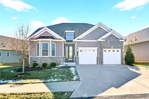 129 Liberty Blvd, Cecil, PA 15317 - Photo 1