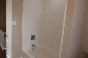 298 Kenmont Ave, Pittsburgh, PA 15216 - Photo 13