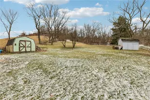 300 Sherrie Dr, Pittsburgh, PA 15239 - Photo 37