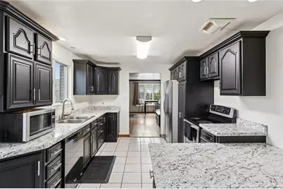 300 Sherrie Drive, Pittsburgh, PA 15239 - Photo 13