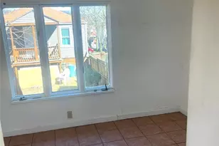 320 N 4th St, Clairton, PA 15025 - Photo 13