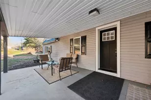 161 Lucky Ln, Dawson, PA 15428 - Photo 3