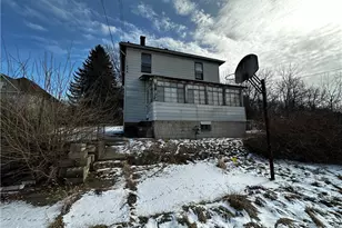 1006 Shira St, New Castle, PA 16101 - Photo 5