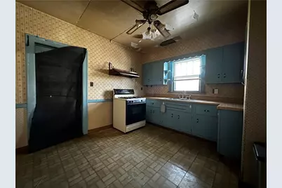 1006 Shira St, New Castle, PA 16101 - Photo 15