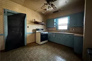 1006 Shira St, New Castle, PA 16101 - Photo 15