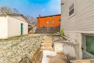 641 W Newton St, Greensburg, PA 15601 - Photo 25