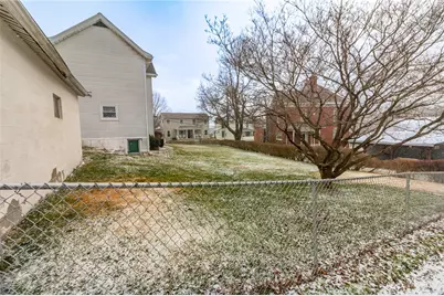 641 W Newton St, Greensburg, PA 15601 - Photo 27