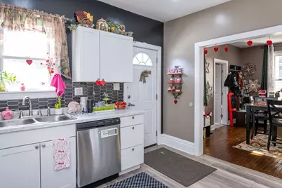 405 Wayne Ave, Ellwood City, PA 16117 - Photo 9