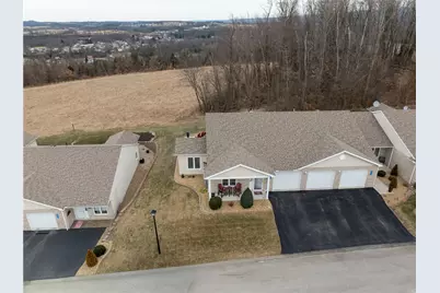 569 Sunview Cir, Derry Township, PA 15650 - Photo 3