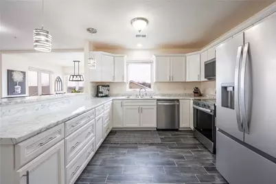 569 Sunview Cir, Derry Township, PA 15650 - Photo 9