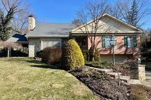 308 Rosslyn Rd, Rosslyn Farms, PA 15106 - Photo 1