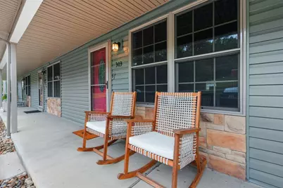 303 Wineberry Ridge Ct, Sewickley Township, PA 15642 - Photo 5