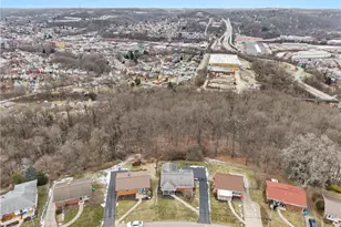 105 Woodridge Dr, Scott Township, PA 15106 - Photo 27