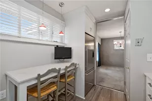 105 Woodridge Dr, Scott Township, PA 15106 - Photo 5