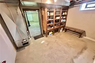 215 Richmond St, Loyalhanna, PA 15661 - Photo 39