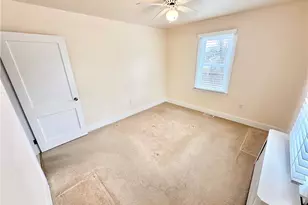 215 Richmond St, Loyalhanna, PA 15661 - Photo 23