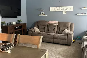 102 Violet Dr, Lower Burrell, PA 15068 - Photo 5