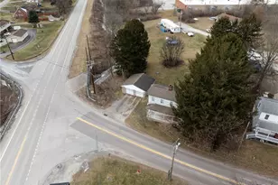 105 Pandora Rd, Derry Township, PA 15661 - Photo 11