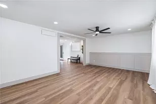 293 Hillcrest Cir, Robinson Twp, PA 15237 - Photo 5