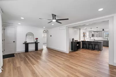 293 Hillcrest Circle, Robinson Twp, PA 15237 - Photo 7